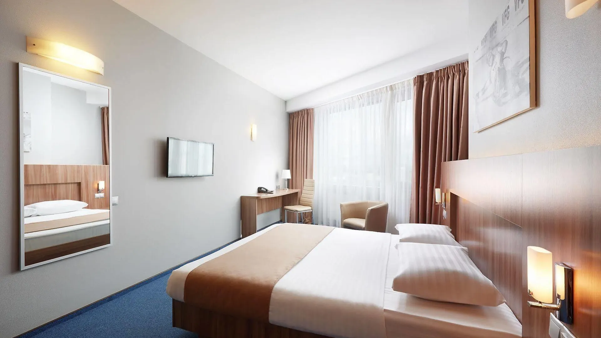 Slavyanskaya Hotel Minsk 3*,  Belarus